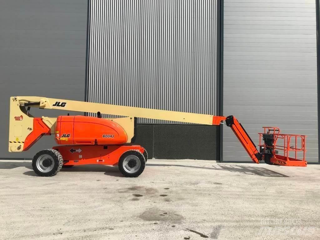 JLG 800 AJ Коленчатые подъемники