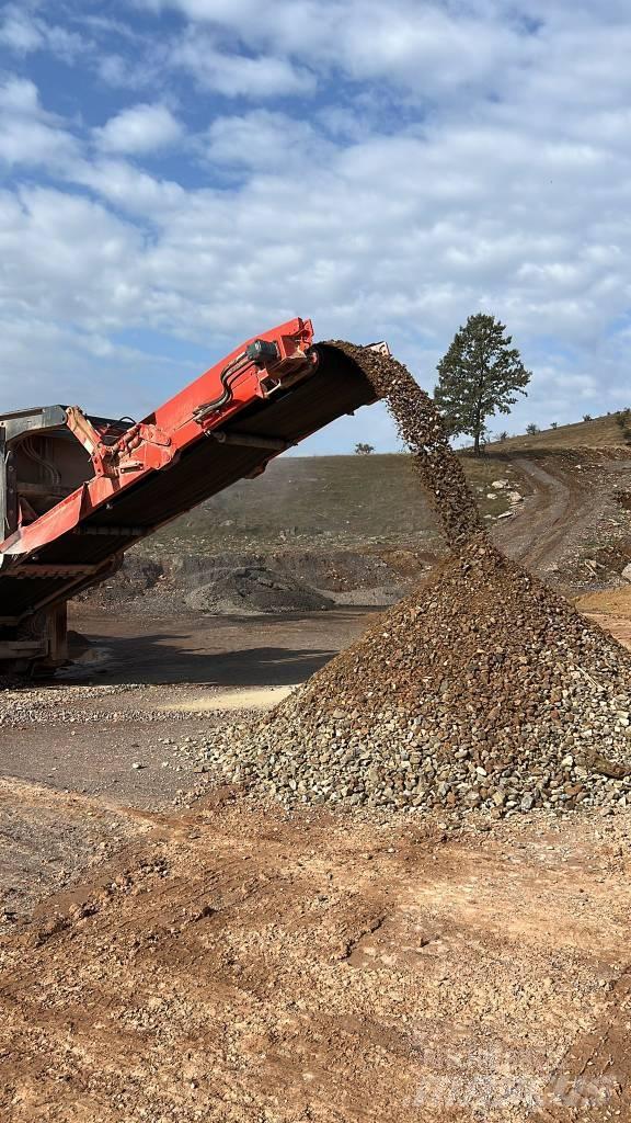 Sandvik QI240 Мобильные дробилки