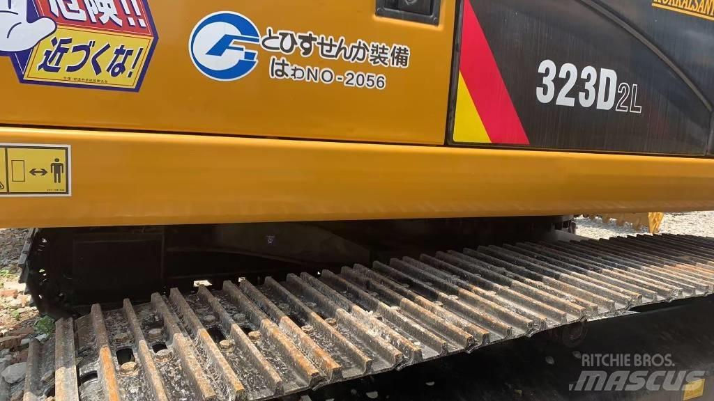 CAT 323 Гусеничные экскаваторы
