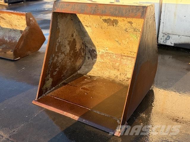 Manitou USED BUCKET Ковши