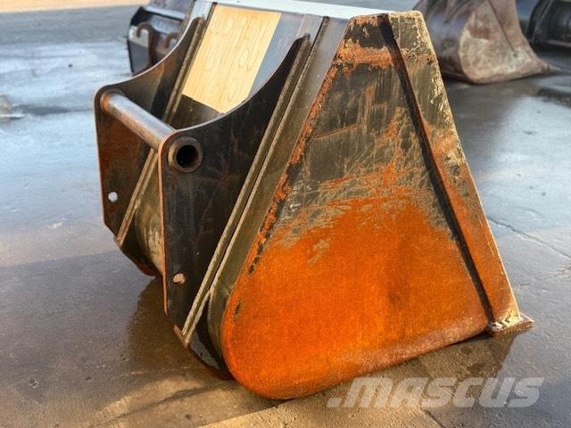 Manitou USED BUCKET Ковши