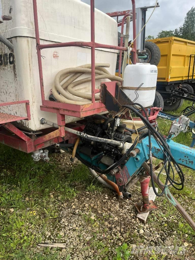 BBG S300 Прицепные опрыскиватели