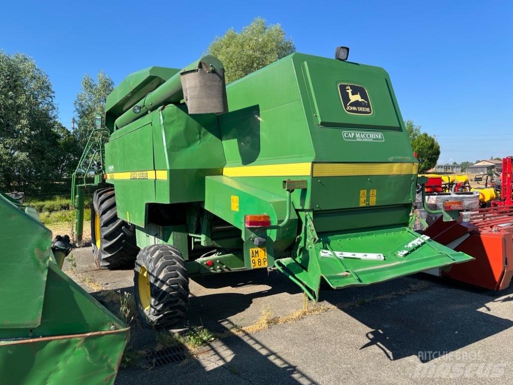 John Deere 2256 Зерноуборочные комбайны
