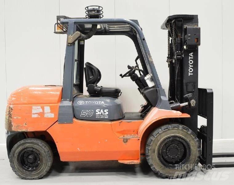 Toyota 7 FD 45 Дизельные погрузчики