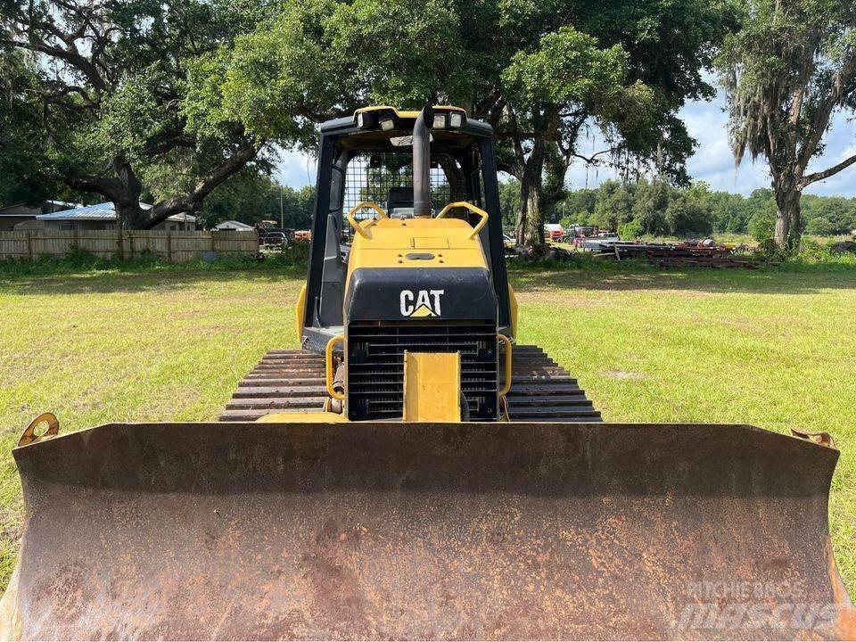 CAT D 3 K 2 LGP Гусеничные бульдозеры