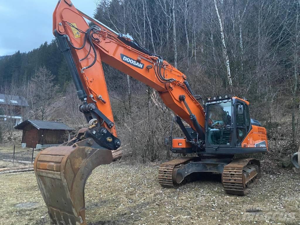Doosan DX 235 NLC-5 Гусеничные экскаваторы