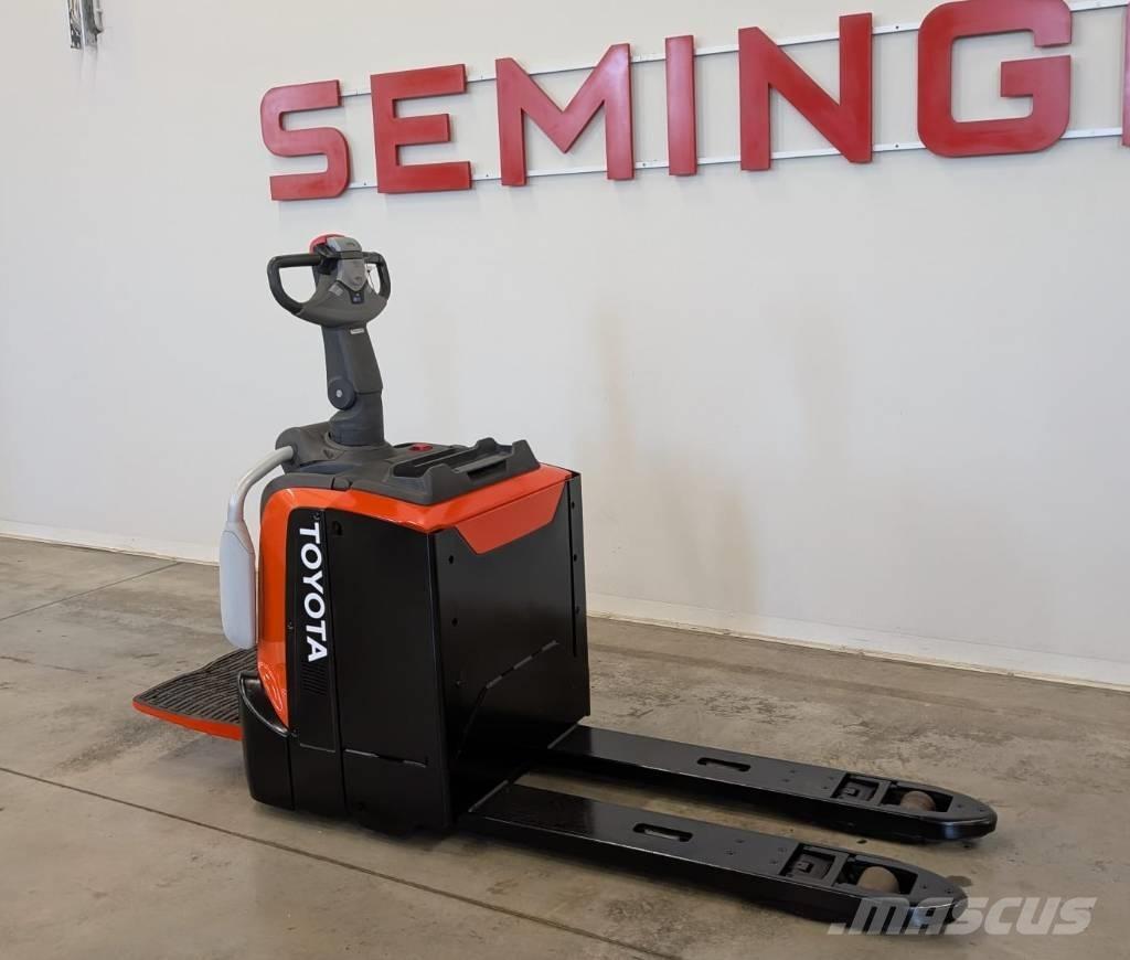Toyota 10794 LPE200 Другие складские механизмы
