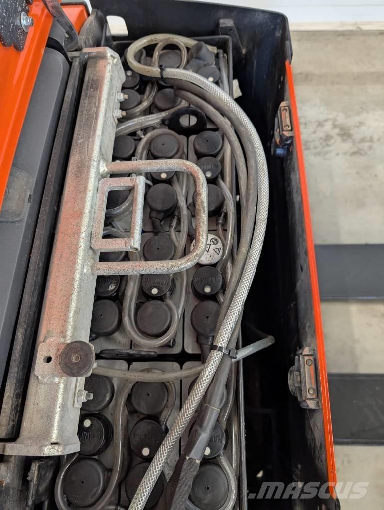 Toyota 10794 LPE200 Другие складские механизмы