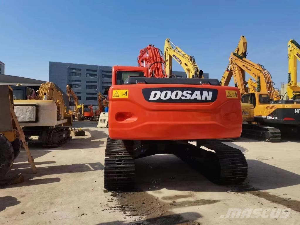 Doosan DX 225 Гусеничные экскаваторы