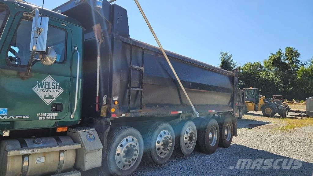 Mack CTP613 Грузовики-Самосвалы