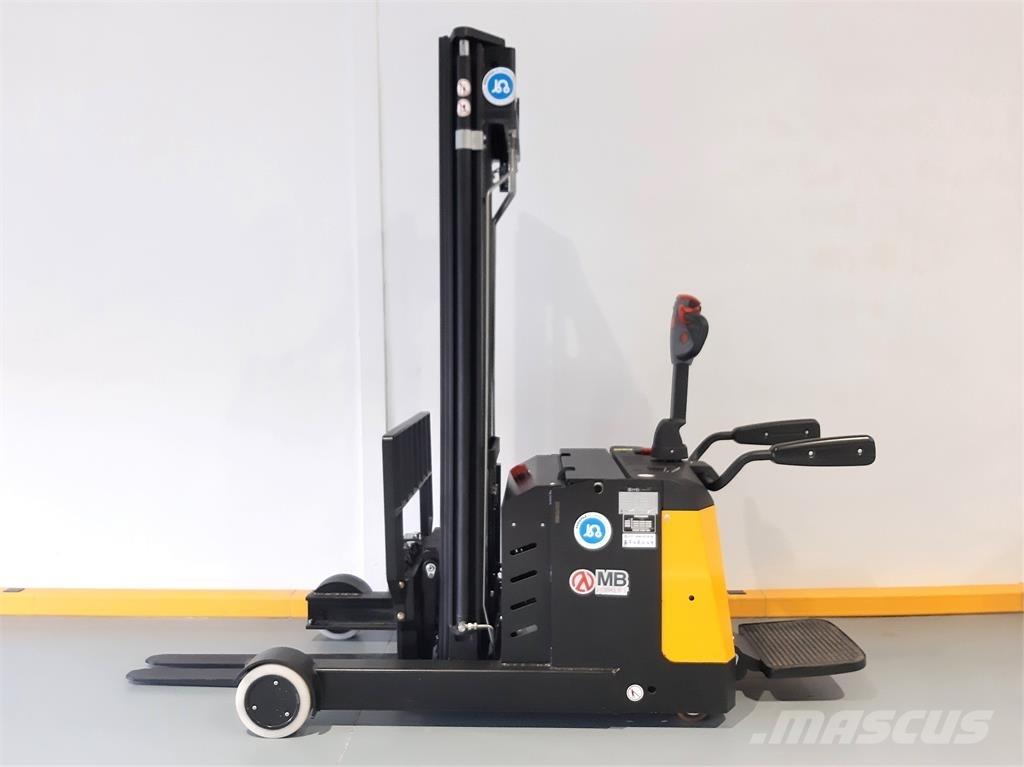 MB Forklift CQE15R Самоходные электроштабелёры