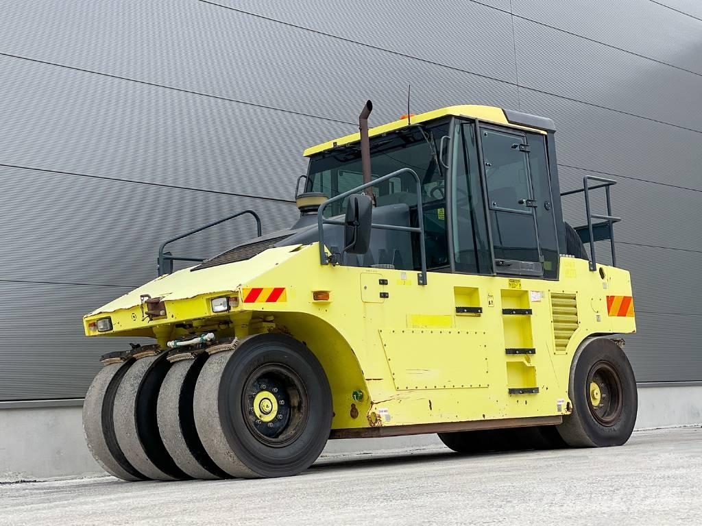 Ammann AP 240 Пневматические катки