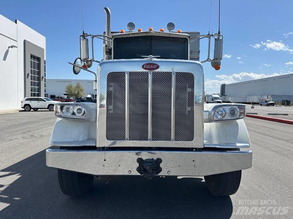 Peterbilt 367 Грузовики-Самосвалы