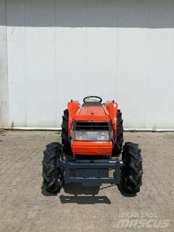Kubota GL29 Коммунальные тракторы
