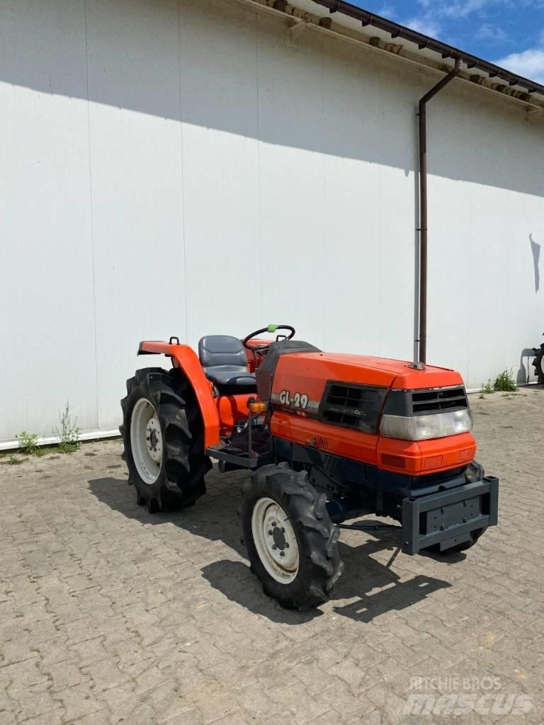 Kubota GL29 Коммунальные тракторы