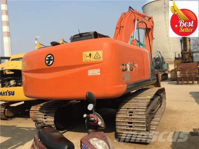 Hitachi ZX 200 Гусеничные экскаваторы