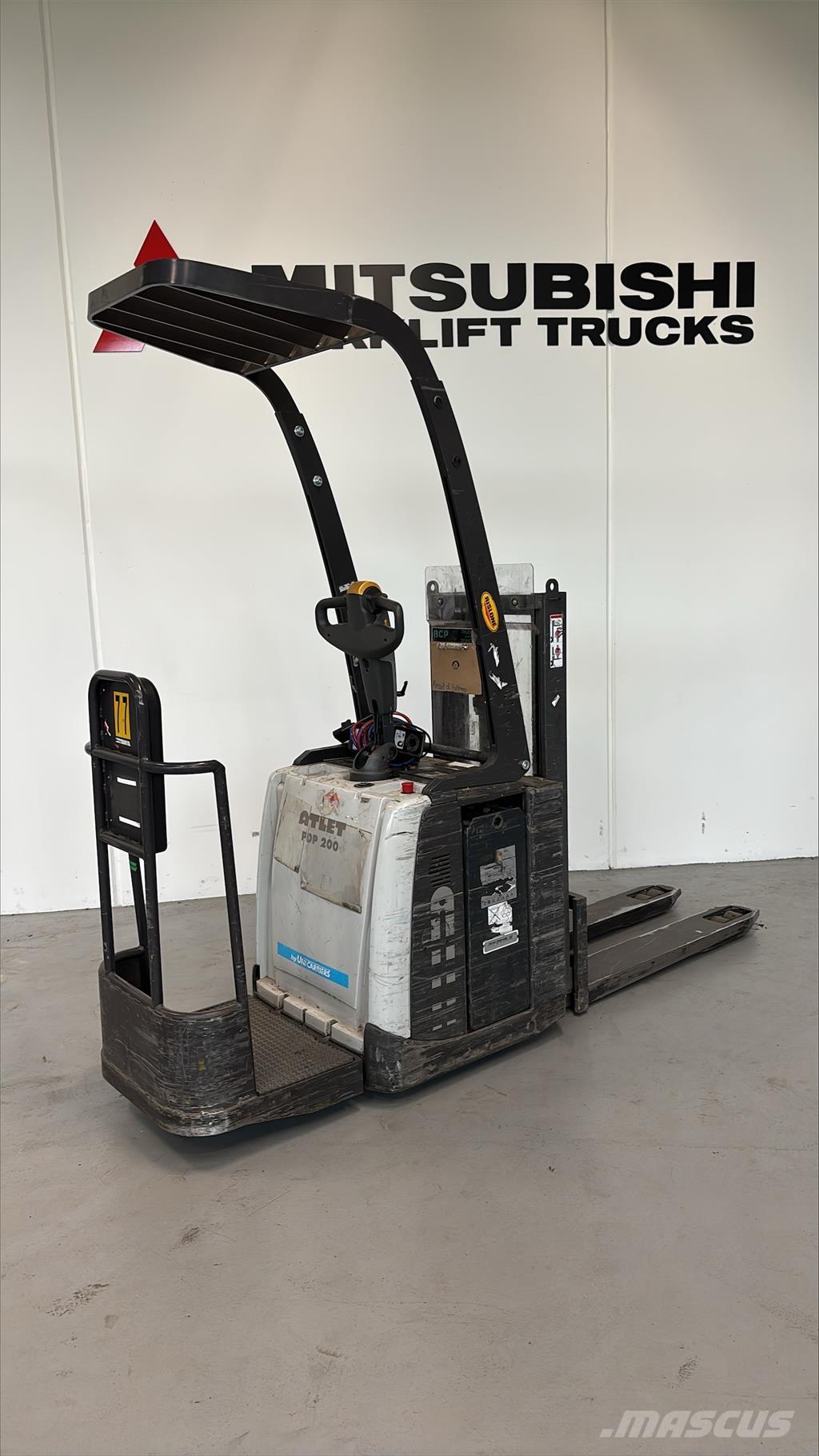 Atlet PDP200 Самоходные электроштабелёры