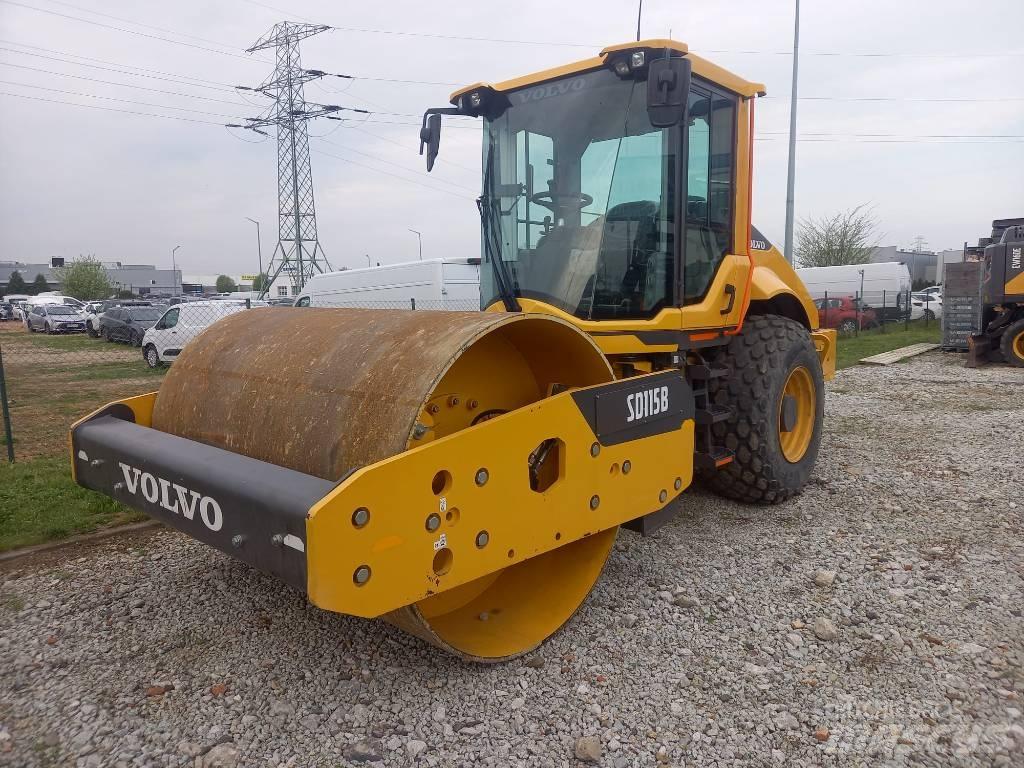 Volvo SD 115 B Грунтовые катки
