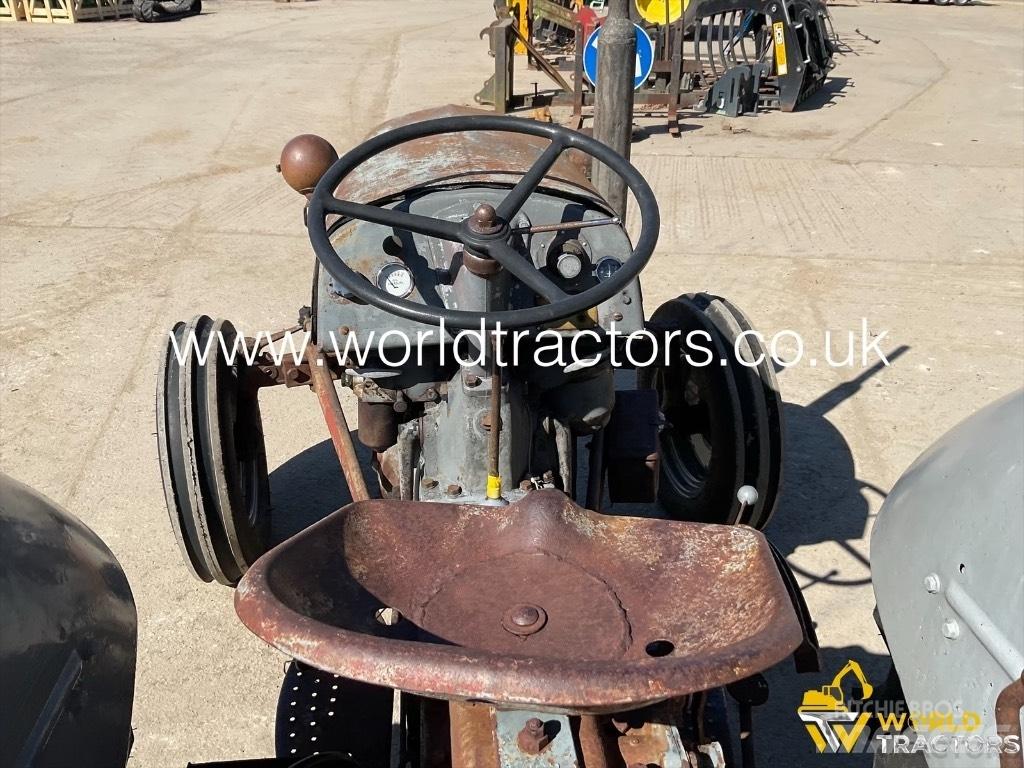 Ferguson TRACTOR Трактора