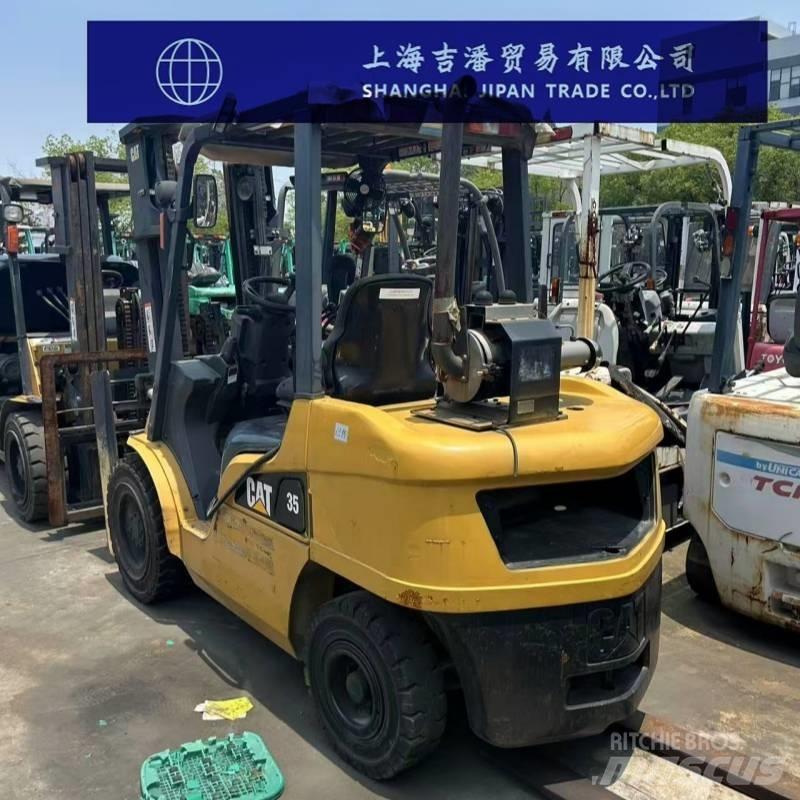 CAT DP 35 N Дизельные погрузчики