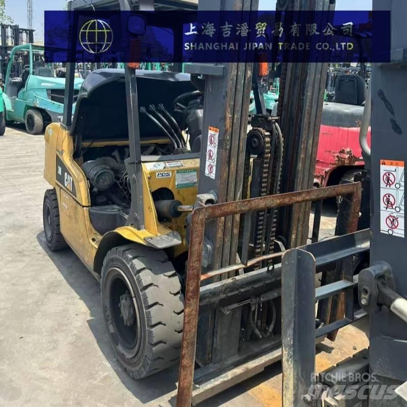 CAT DP 35 N Дизельные погрузчики
