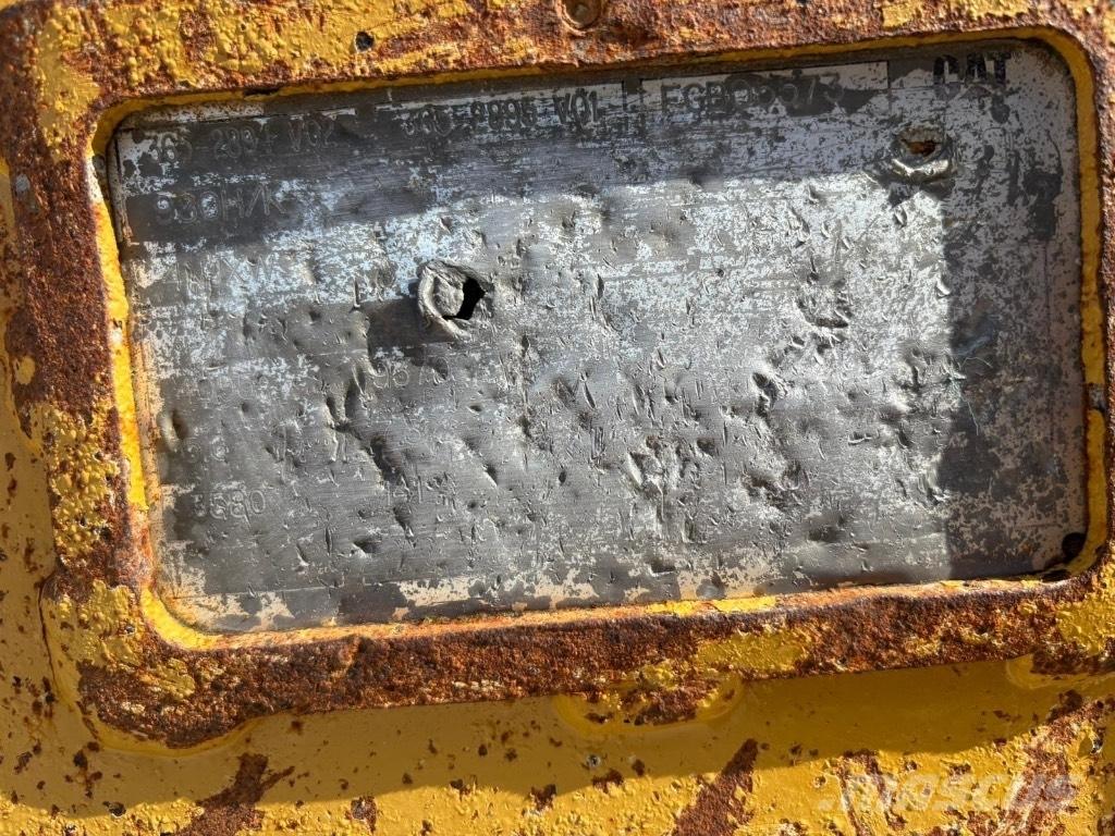 CAT 980 Bucket Ковши