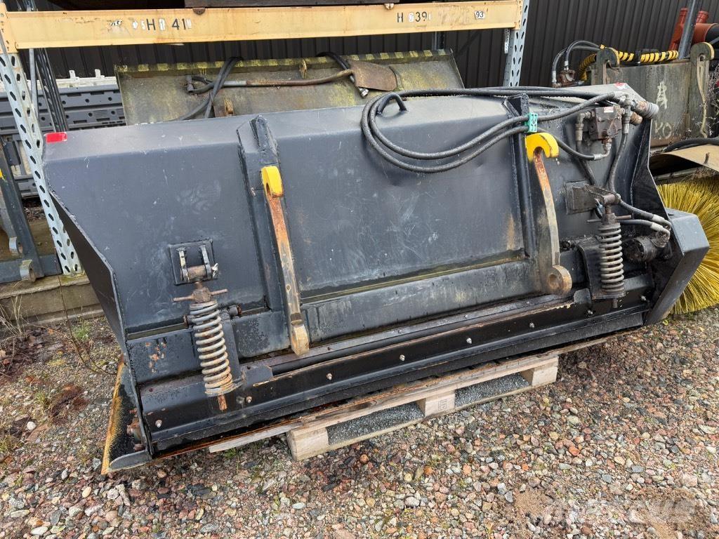 JCB 413 S Фронтальные погрузчики