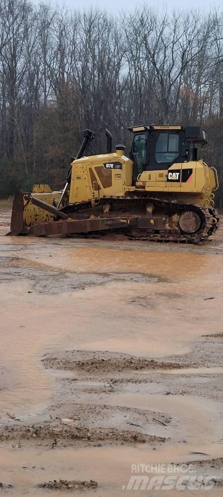 CAT D7E Гусеничные бульдозеры