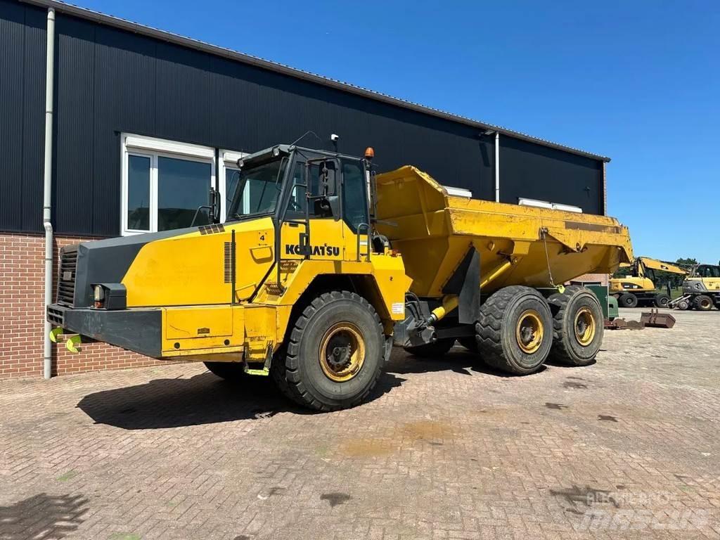 Komatsu HM300-2 Шарнирно-сочленённые самосвалы