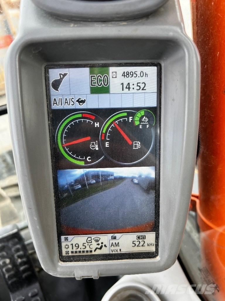 Hitachi ZX 135 US-6 Гусеничные экскаваторы