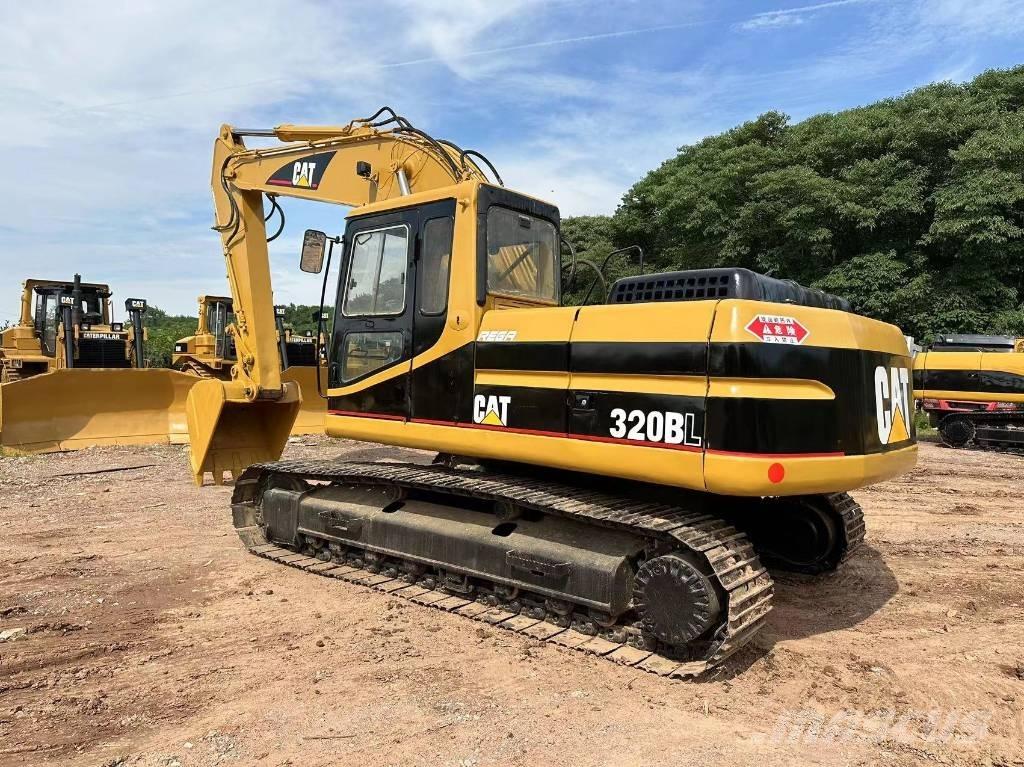 CAT 320 BL Гусеничные экскаваторы
