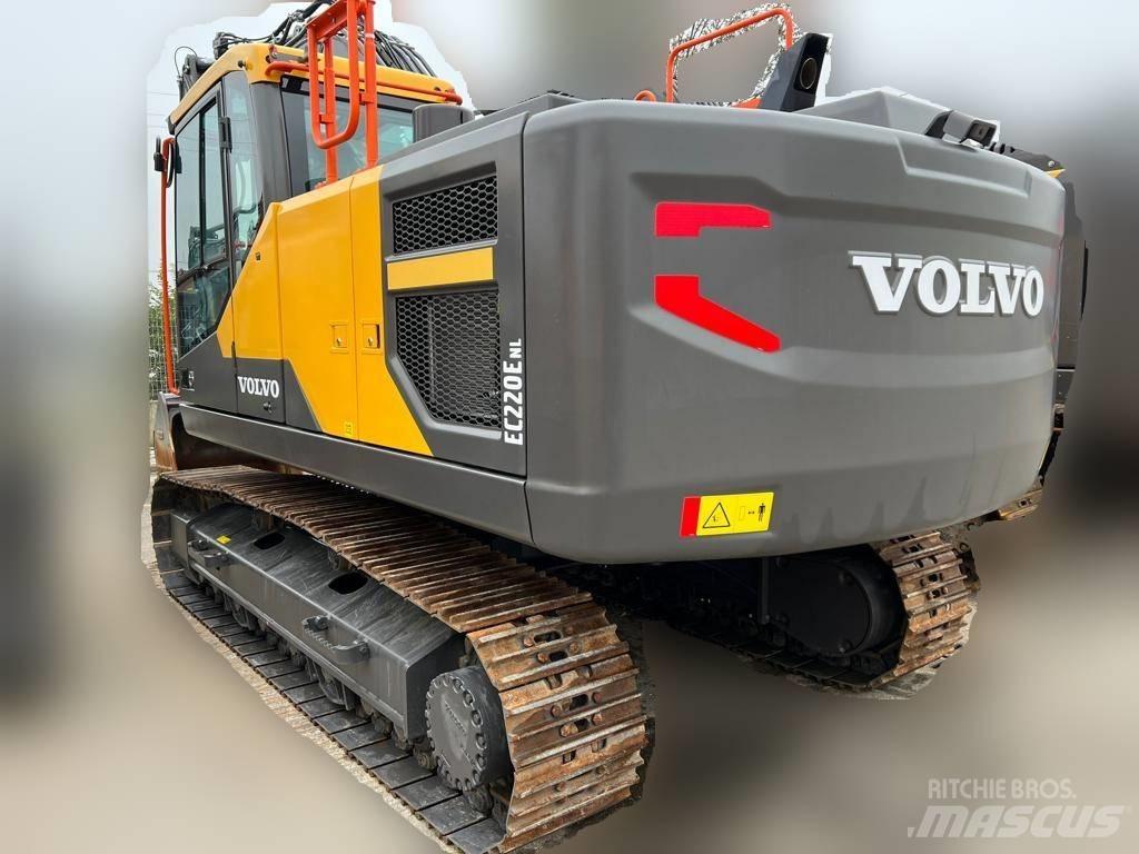 Volvo EC 220 E Гусеничные экскаваторы