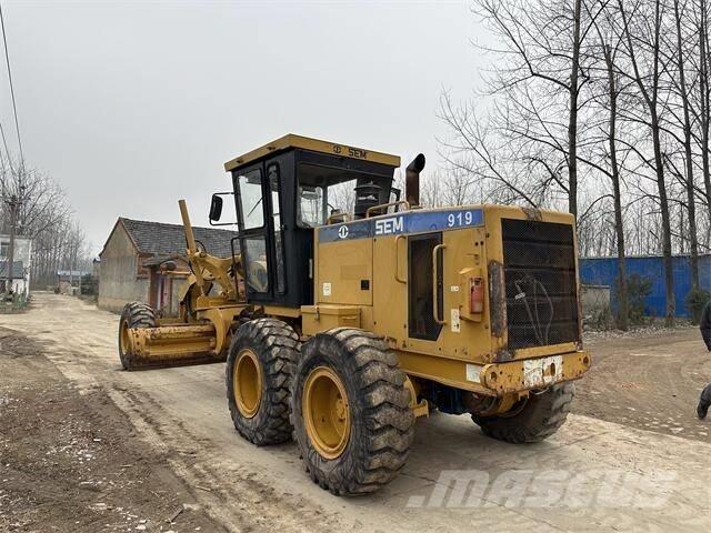 SEM 919 Колесные бульдозеры