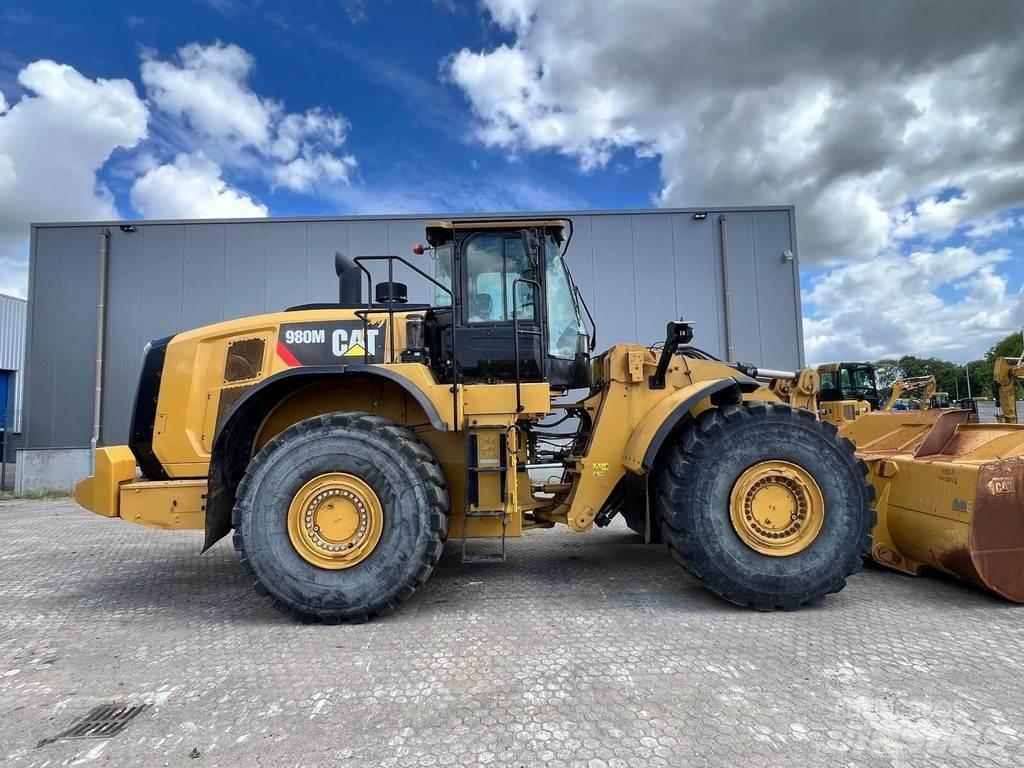 CAT 980M Фронтальные погрузчики