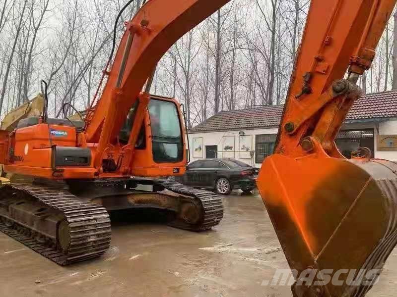 Doosan DX300LC Гусеничные экскаваторы
