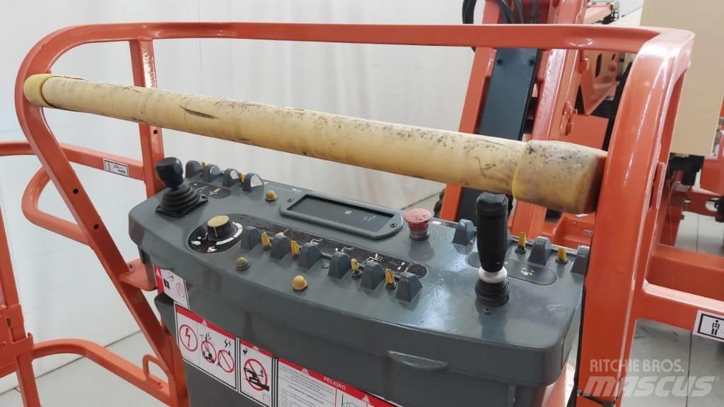 JLG 450 AJ Коленчатые подъемники