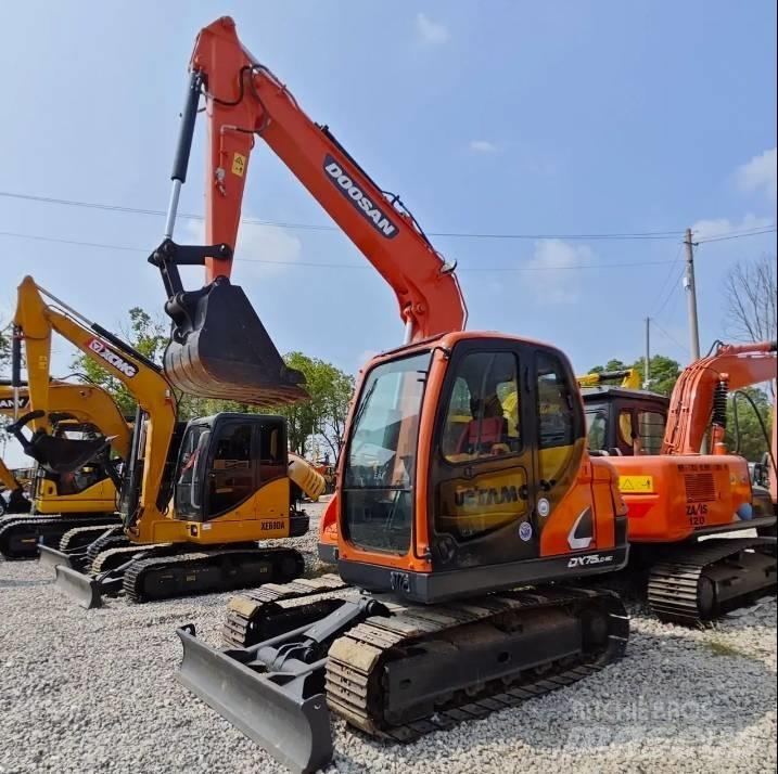 Doosan DX75-9C Малые экскаваторы 7т-12т