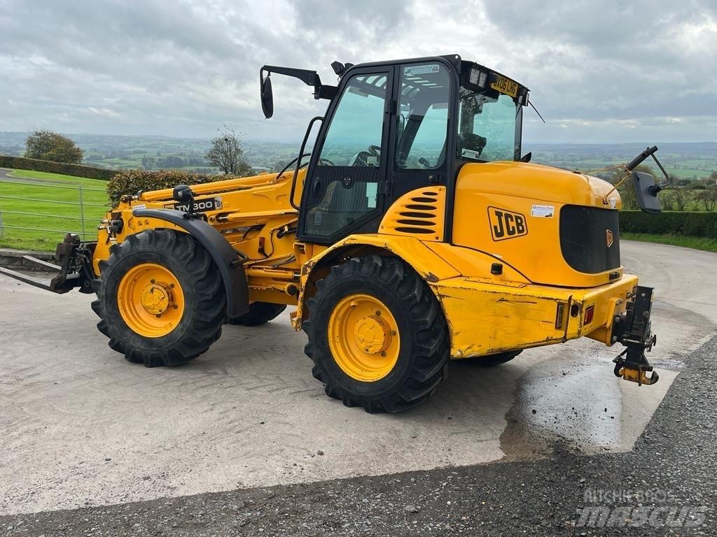 JCB TM 300 Сельскохозяйственные телескопические погрузчики
