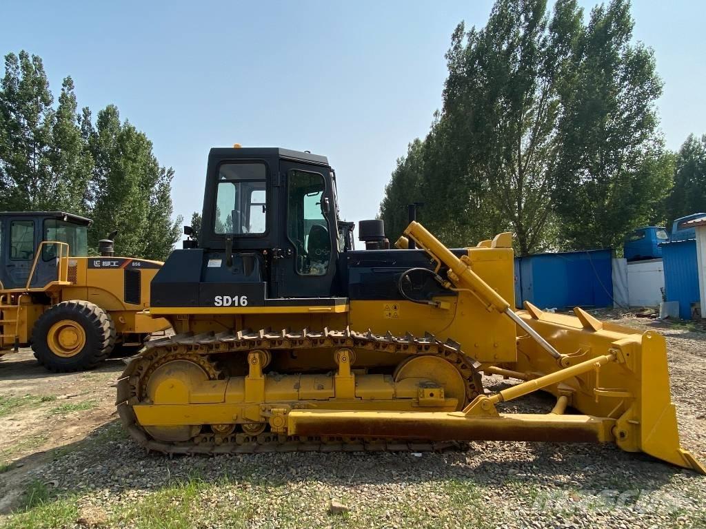 Shantui SD 16 Гусеничные бульдозеры