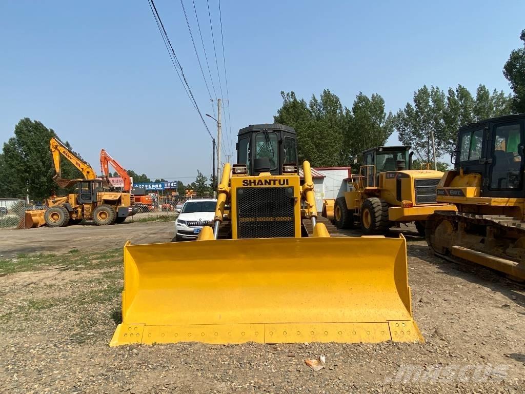 Shantui SD 16 Гусеничные бульдозеры