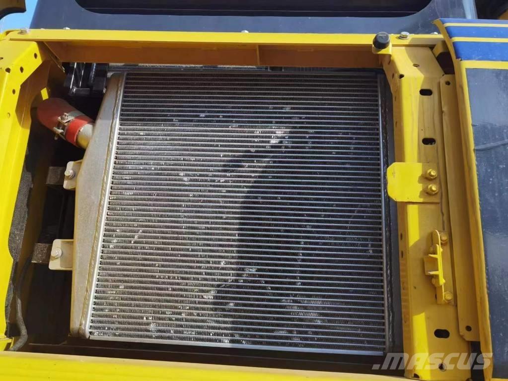 Komatsu PC 450-8 Гусеничные экскаваторы