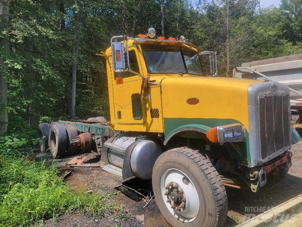 Peterbilt 357 Грузовики-Самосвалы