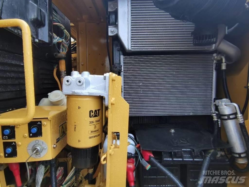 CAT 313D2GC Малые экскаваторы 7т-12т