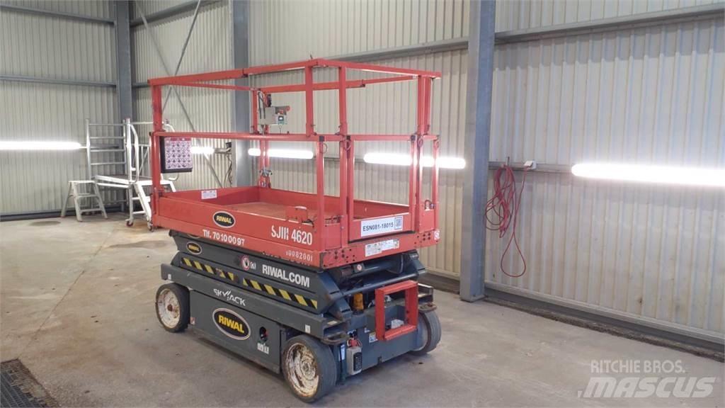 SkyJack SJIII4620 Ножничные подъемники