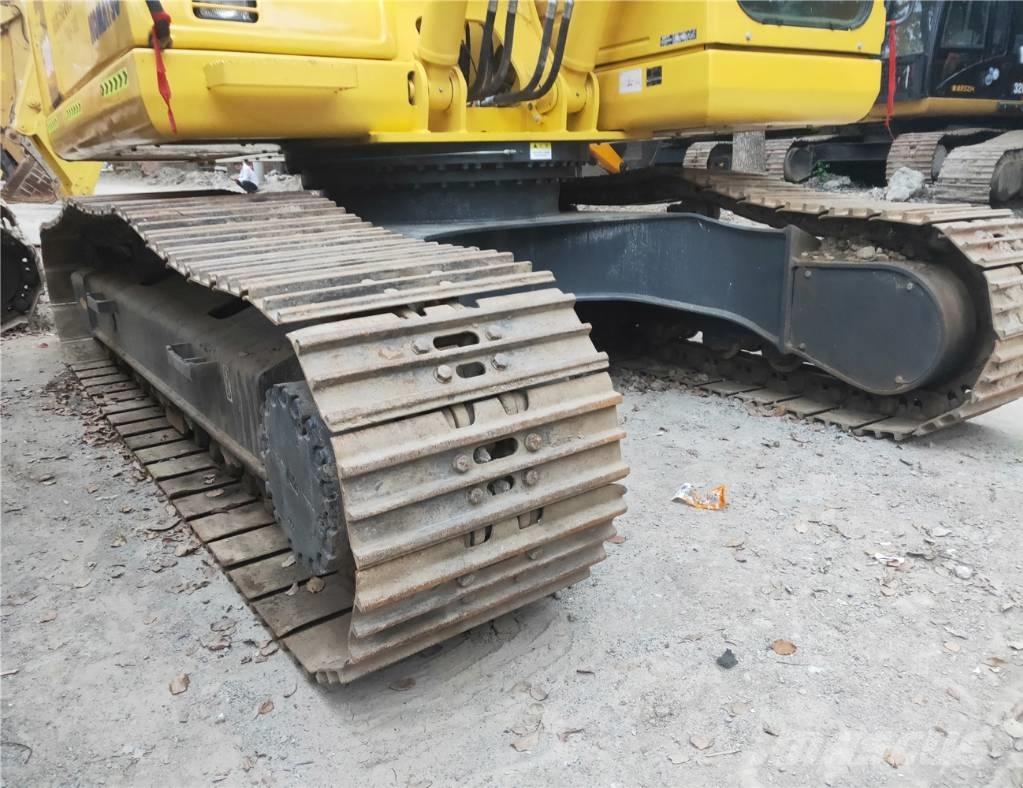 Komatsu PC200-7 Гусеничные экскаваторы