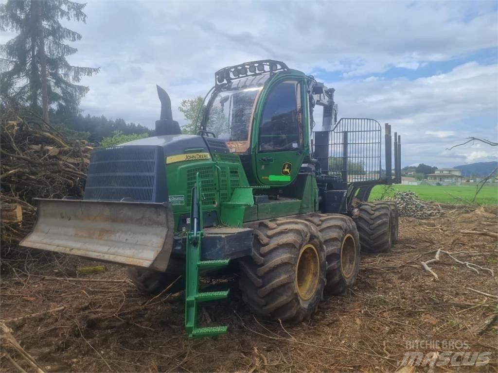 John Deere 1110 G Форвардеры