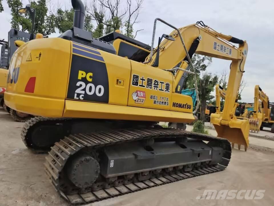 Komatsu PC 200-8 Гусеничные экскаваторы