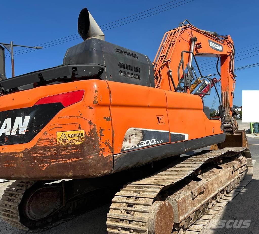 Doosan DX 300 LC-3 Гусеничные экскаваторы