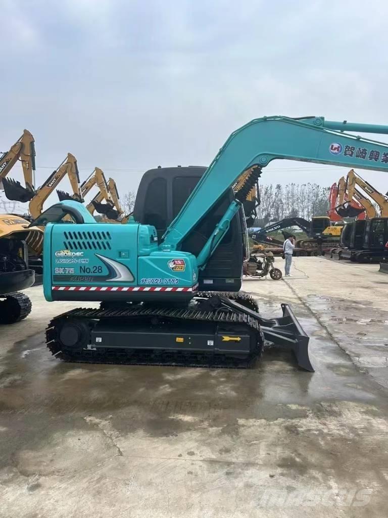 Kobelco SK 75 Гусеничные экскаваторы