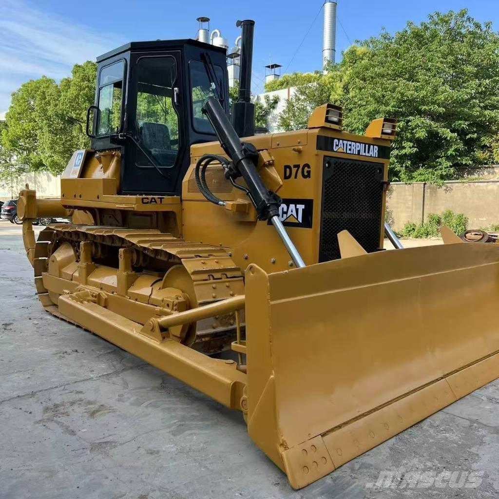 CAT D7G Гусеничные бульдозеры